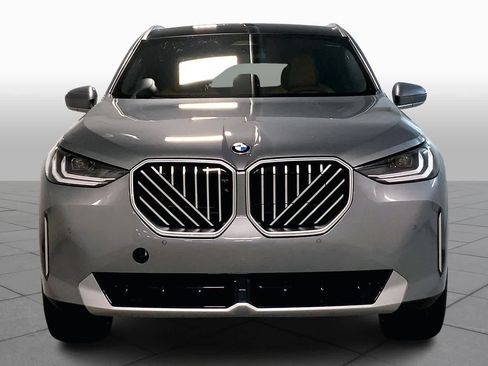 Used 2026 BMW X3 xDrive30i w/ Premium Package AWD/4WD image 3