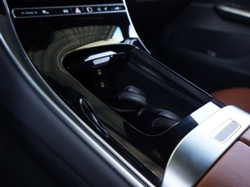 Certified 2026 Mercedes-Benz GLC 300 image 25