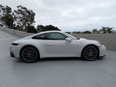 Certified 2025 Porsche 911 Carrera image 8