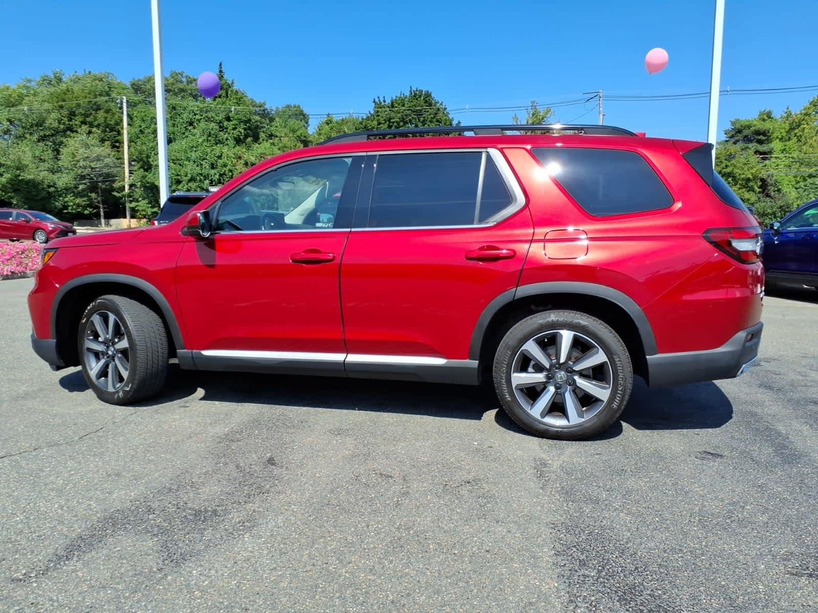 Used 2024 Honda Pilot Touring image 8