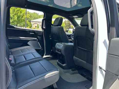 Used 2025 GMC Sierra EV Denali AWD/4WD image 46