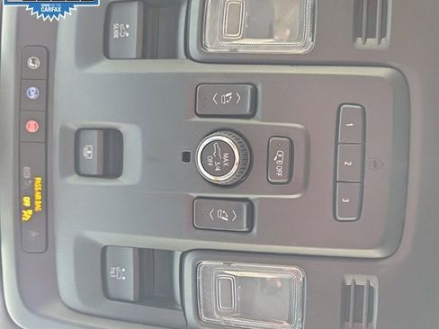 Used 2024 GMC Yukon XL SLT w/ SLT Premium Package image 35