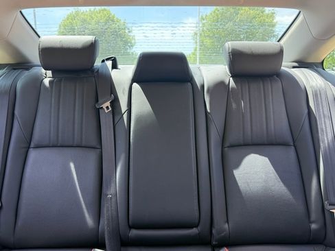 Used 2018 Honda Accord Touring image 20
