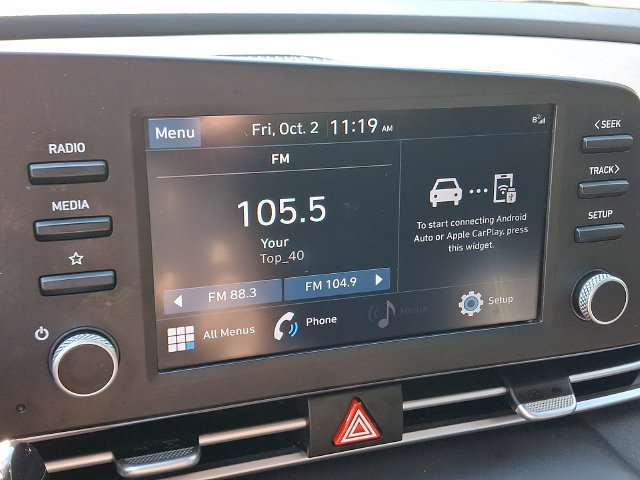 Used 2023 Hyundai Elantra SEL FWD image 17
