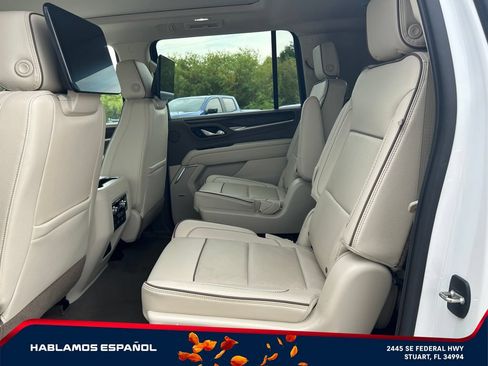 Used 2021 GMC Yukon XL Denali w/ Denali Premium Package RWD image 11