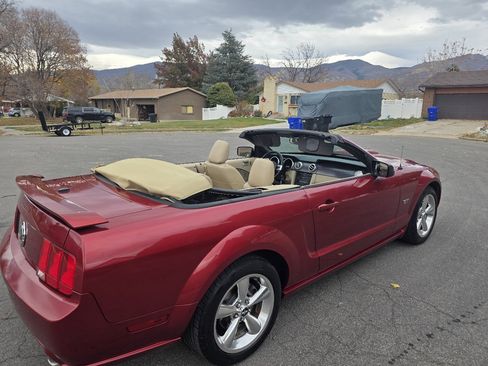 Used 2007 Ford Mustang GT image 3