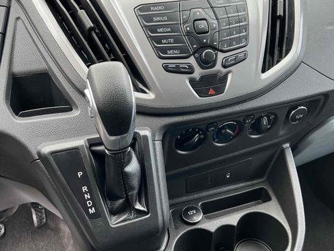 Used 2016 Ford Transit 350 XLT image 40