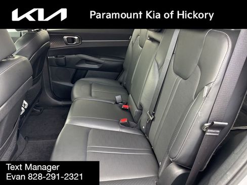 Used 2025 Kia Sorento S w/ Panoramic Sunroof Package image 16