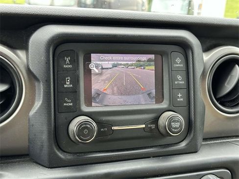 Used 2020 Jeep Gladiator Sport w/ Quick Order Package 24S image 10