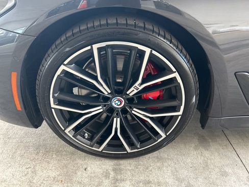 Used 2022 BMW 540i w/ M Sport Package image 18