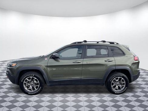 Used 2021 Jeep Cherokee Trailhawk w/ Technology Group AWD/4WD image 4