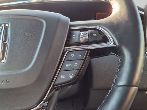 Used 2022 Lincoln Navigator Reserve image 18