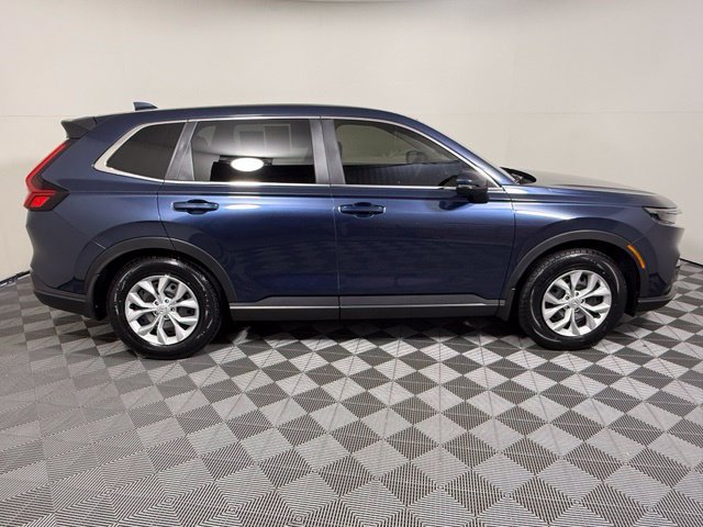 Used 2025 Honda CR-V LX image 7