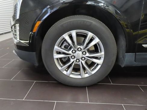 Used 2025 Cadillac XT5 Premium Luxury image 15