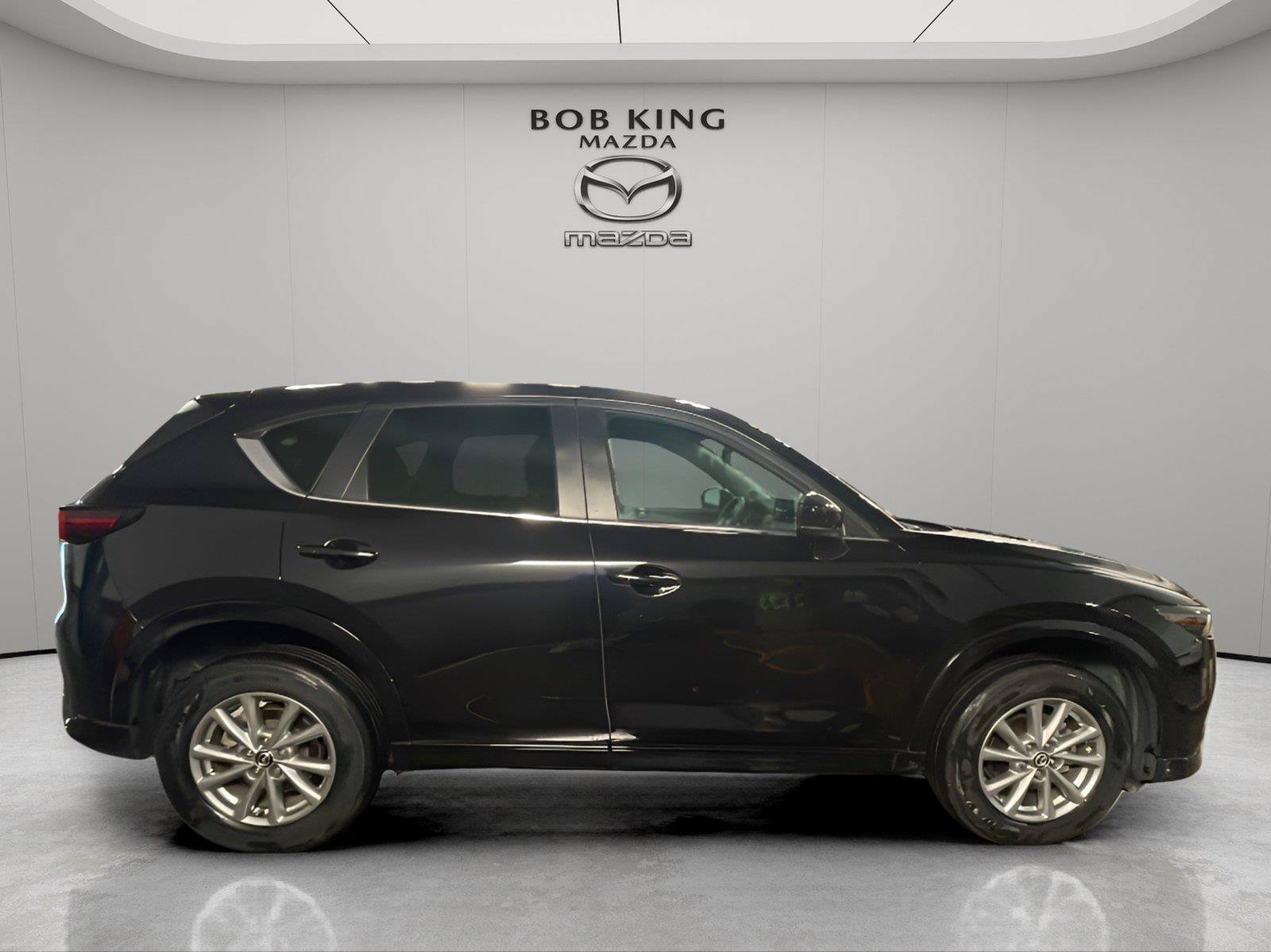 Used 2024 MAZDA CX-5 AWD 2.5 S w/ Select Package image 6
