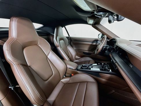 Certified 2024 Porsche 911 Carrera GTS RWD image 25
