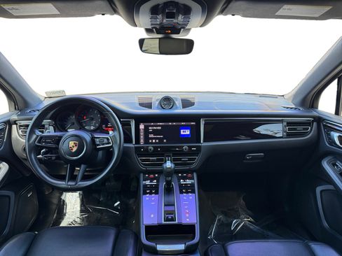 Used 2023 Porsche Macan w/ Premium Package Plus AWD/4WD image 10