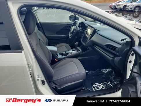 Used 2025 Subaru Crosstrek 2.0i AWD/4WD image 11