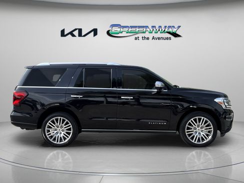 Used 2022 Ford Expedition Platinum AWD/4WD image 7