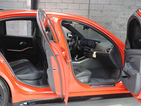 Used 2023 BMW M3 Competition image 32