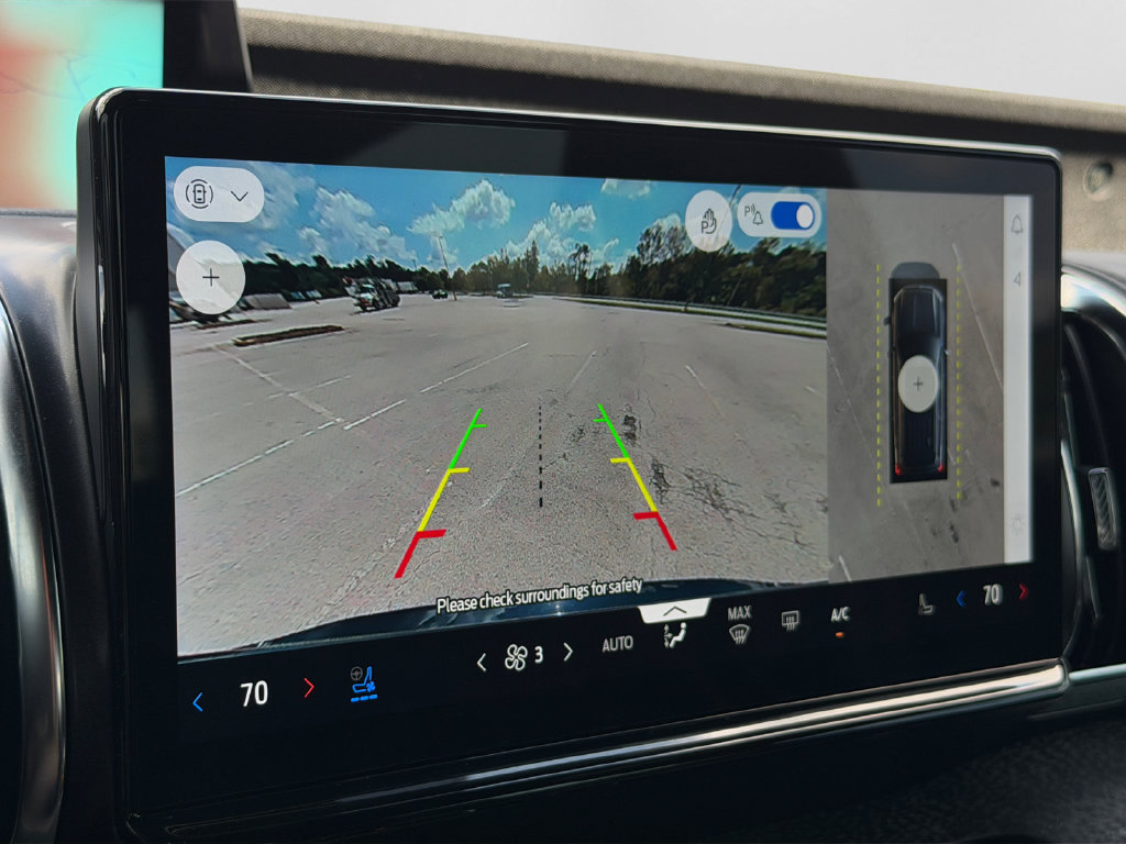 Used 2025 Ford Expedition Tremor AWD/4WD image 19