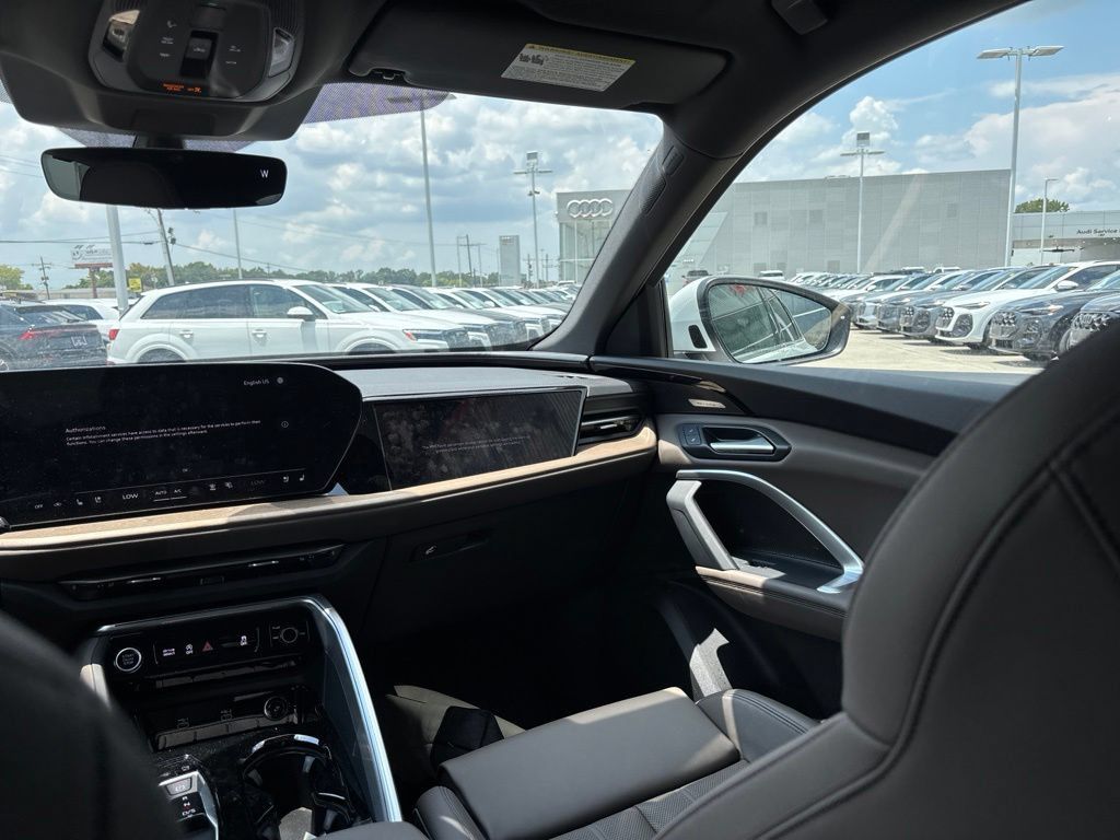 Used 2025 Audi Q5 Prestige AWD/4WD image 13