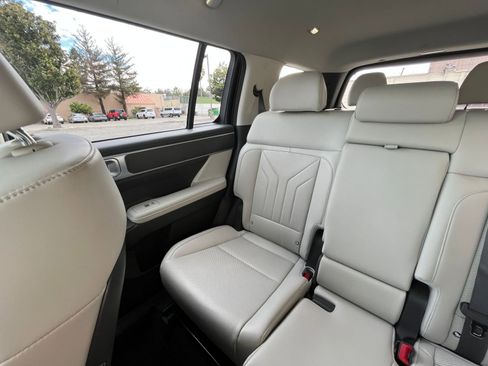 Used 2025 Hyundai Santa Fe SEL image 42