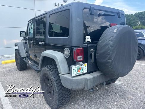 Used 2011 Jeep Wrangler Unlimited Sport AWD/4WD image 7