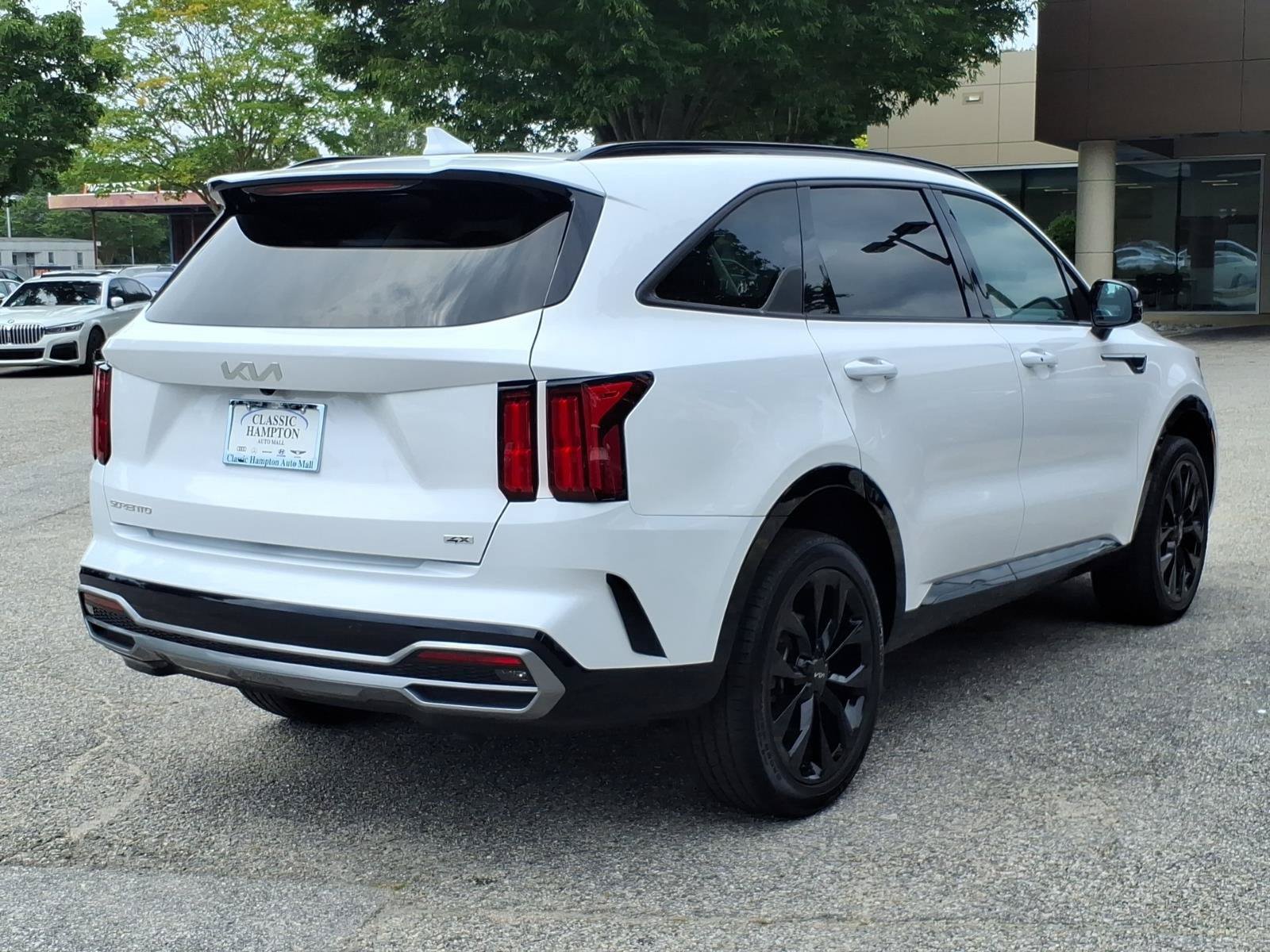 Used 2023 Kia Sorento SX AWD/4WD image 8