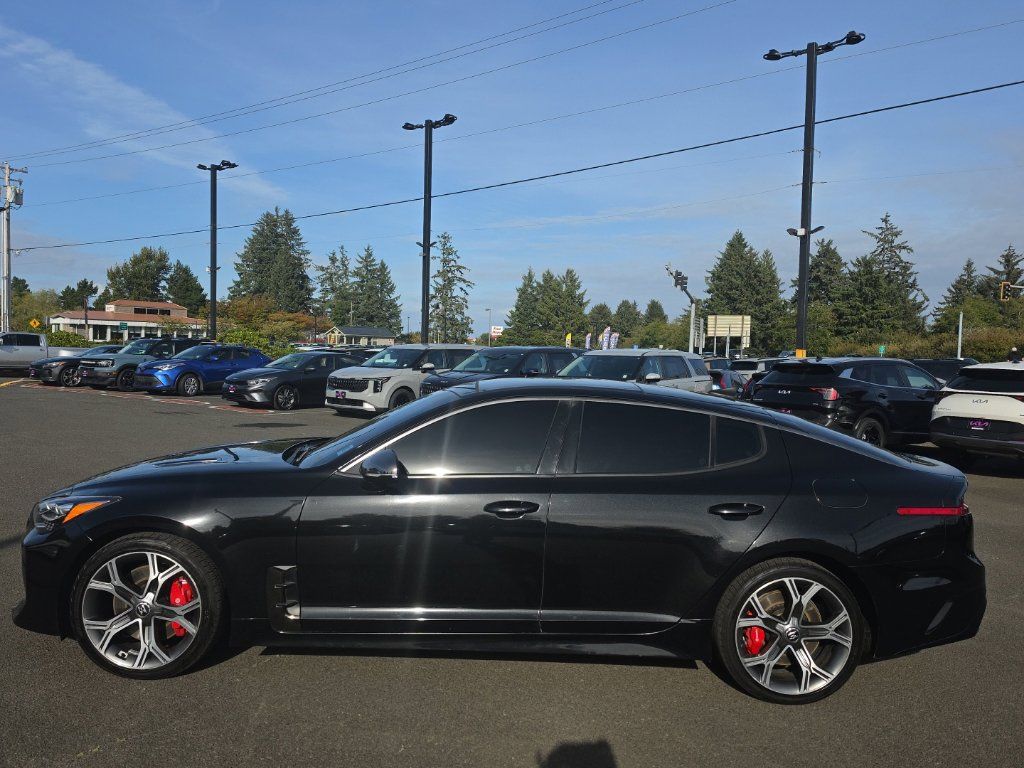 Used 2021 Kia Stinger GT1 RWD image 3
