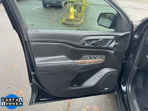 Certified 2022 GMC Acadia Denali w/ Black Diamond Edition image 14