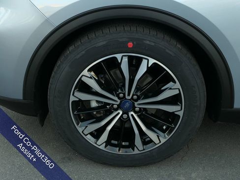 Used 2022 Ford Escape SE w/ SE Sport Appearance Package image 11