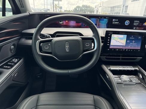 New 2026 Lincoln Nautilus Reserve AWD/4WD image 17