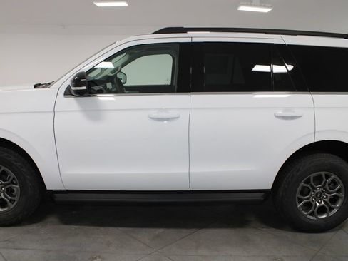 New 2026 Ford Expedition Active RWD image 5