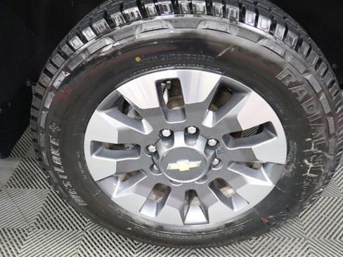 Used 2022 Chevrolet Silverado 2500 Custom w/ Custom Value Package AWD/4WD image 79