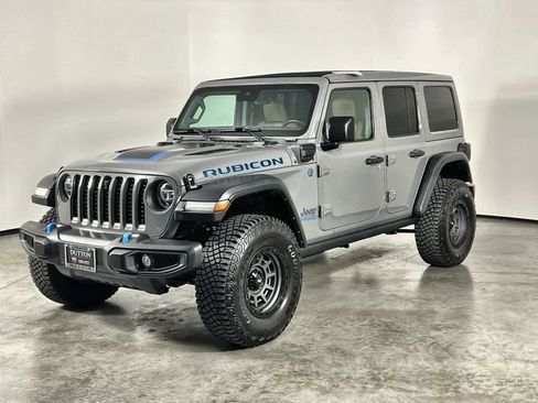 Used 2022 Jeep Wrangler Unlimited Rubicon 4xe AWD/4WD image 4