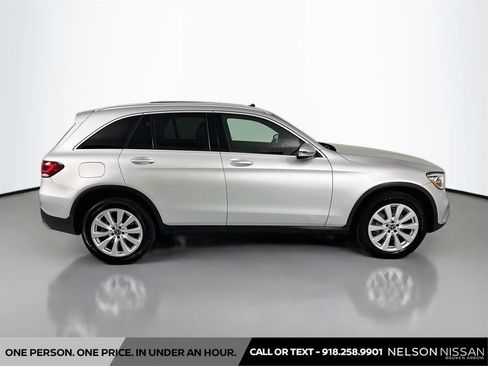 Used 2020 Mercedes-Benz GLC 300 image 4