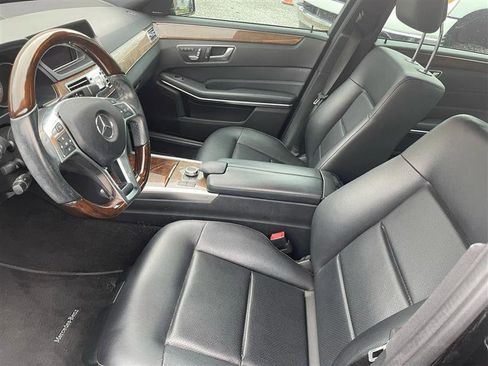 Used 2016 Mercedes-Benz E 350 Sedan image 5