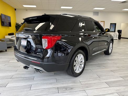 Used 2022 Ford Explorer King Ranch image 6