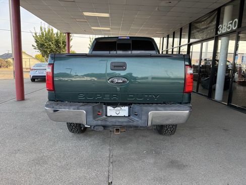 Used 2010 Ford F350 Lariat image 3