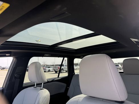 Used 2024 Lexus TX 350 FWD w/ Captains Chair Package image 24