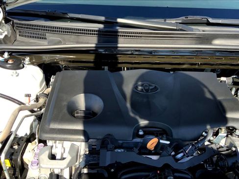 Used 2021 Toyota Camry SE w/ Convenience Package image 32