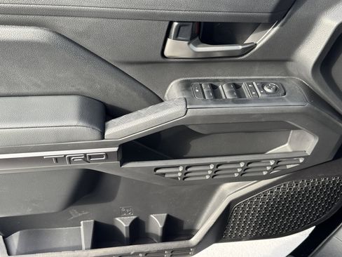 New 2025 Toyota Tacoma TRD Off-Road image 17