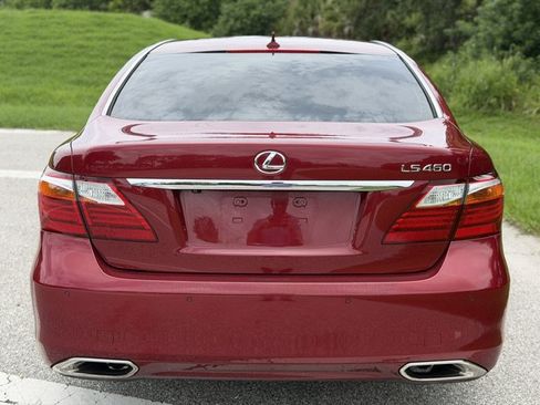 Used 2011 Lexus LS 460 w/ Luxury Value Edition RWD image 4