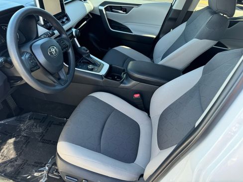 Used 2023 Toyota RAV4 XLE image 18