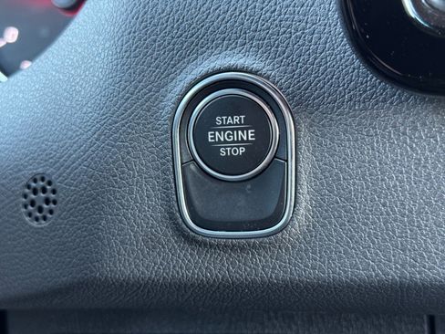 Used 2024 Mercedes-Benz Sprinter 2500 image 22