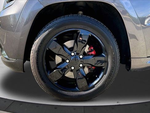 Certified 2016 Jeep Grand Cherokee High Altitude image 34
