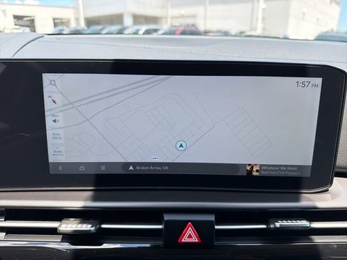 New 2026 Kia Sportage SX FWD image 11