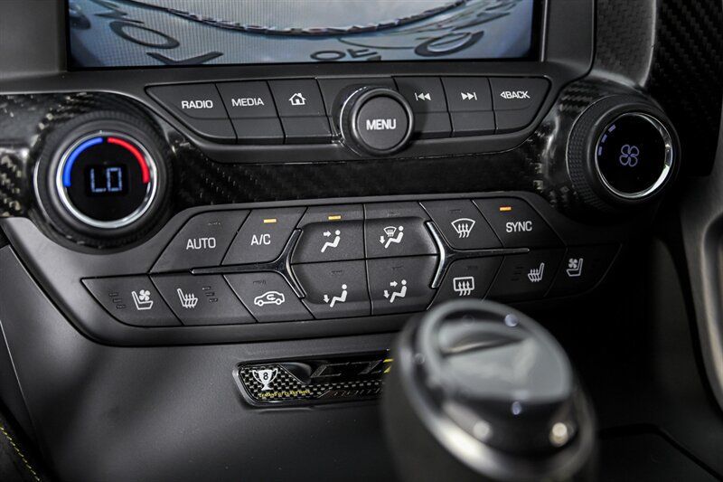 Used 2016 Chevrolet Corvette Z06 w/ C7.r Special Edition RWD image 27