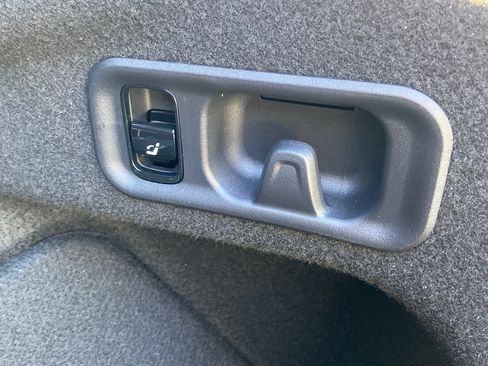 New 2026 Mercedes-Benz E 450 4MATIC Sedan image 11